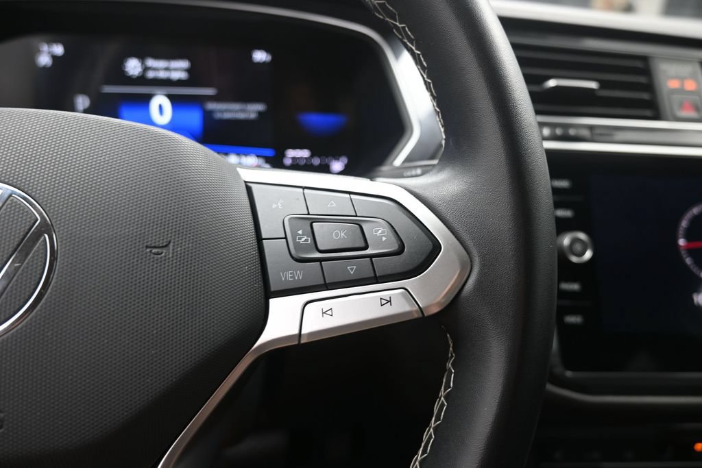 Used 2024 Volkswagen Tiguan SE FWD image 14