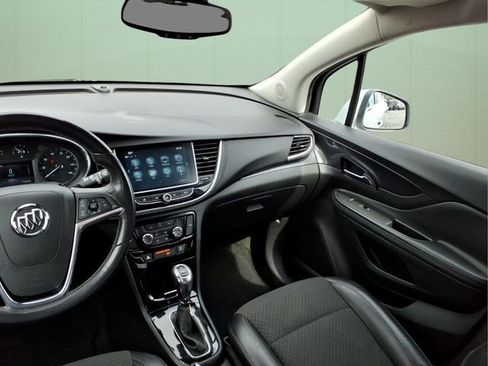 Used 2019 Buick Encore Sport Touring AWD/4WD image 14