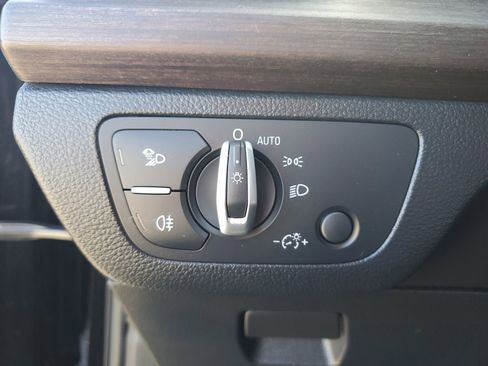 Used 2023 Audi Q5 2.0T Premium w/ Convenience Package AWD/4WD image 24