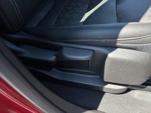 Used 2022 Chevrolet Bolt LT w/ Infotainment Package FWD image 59