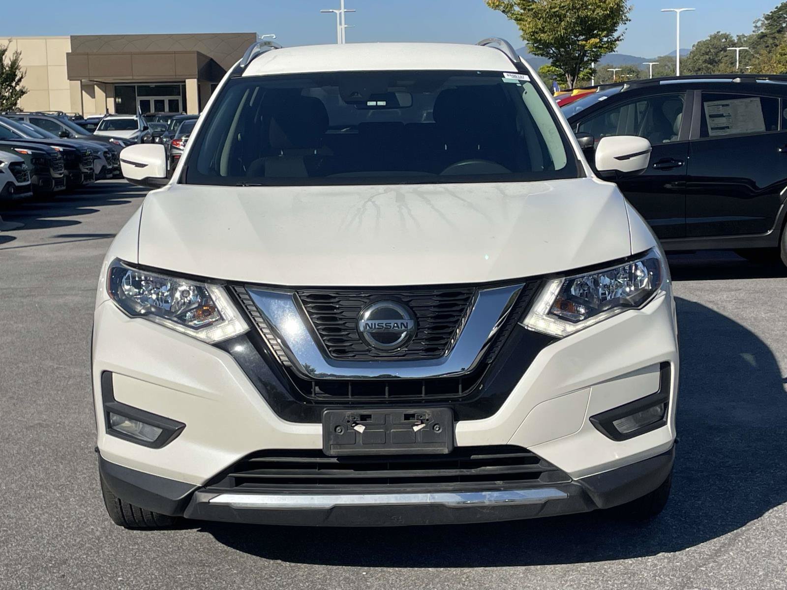 Used 2020 Nissan Rogue SV FWD image 23