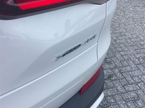 Used 2023 BMW X5 xDrive40i w/ Premium Package image 13