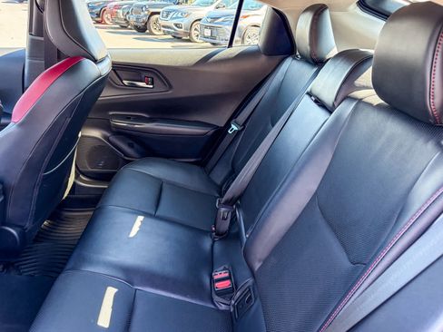 Used 2023 Toyota Prius Prime Premium image 18