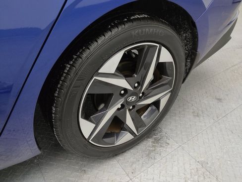 Used 2023 Hyundai Elantra SEL w/ Convenience Package image 31