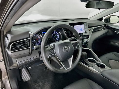 Used 2021 Toyota Camry LE FWD image 29