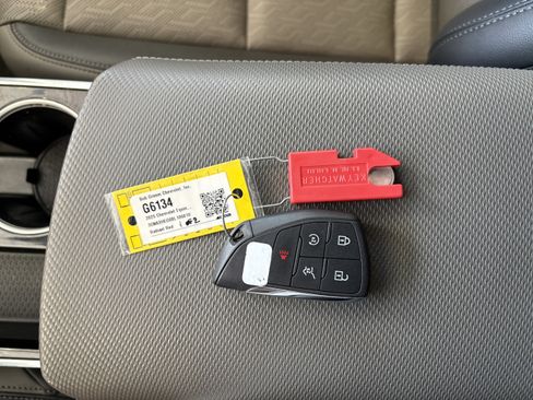 Used 2025 Chevrolet Equinox LT w/ Convenience Package II FWD image 22