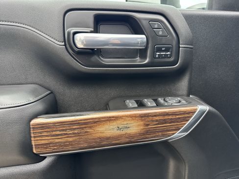 Used 2021 Chevrolet Silverado 2500 High Country w/ Z71 Off-Road Package image 22