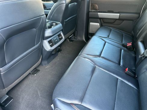 Used 2024 Ford F250 Lariat w/ Lariat Ultimate Package AWD/4WD image 14