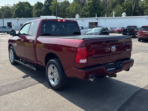 Used 2018 RAM 1500 Express w/ Express Value Package AWD/4WD image 4
