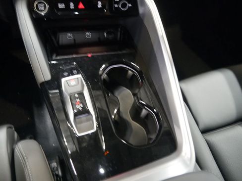 New 2025 Audi Q5 Premium Plus image 38