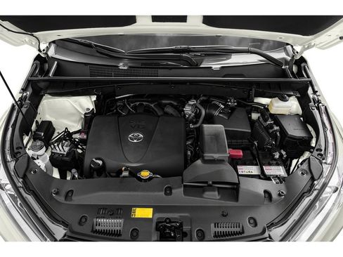 Used 2019 Toyota Highlander XLE FWD image 14