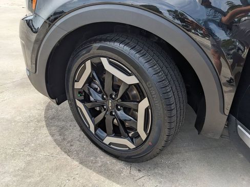 Used 2025 Kia Telluride S AWD/4WD image 37