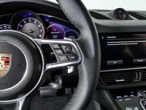 Certified 2022 Porsche Cayenne AWD/4WD image 11