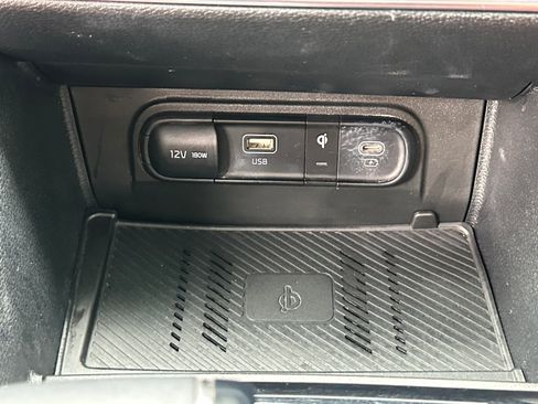 Used 2025 Kia Sportage SX FWD image 21