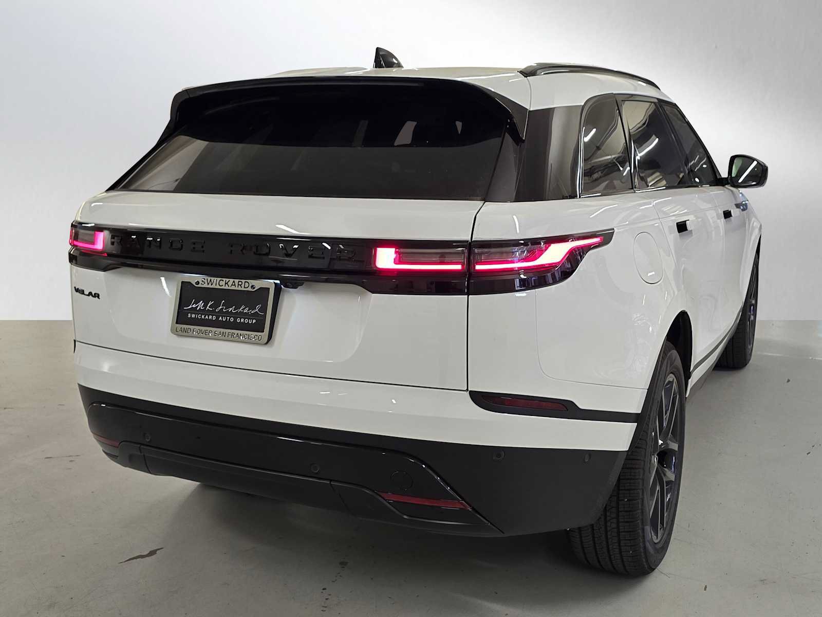 New 2026 Land Rover Range Rover Velar S AWD/4WD image 5