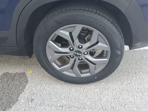 Certified 2024 Kia Seltos S FWD image 5