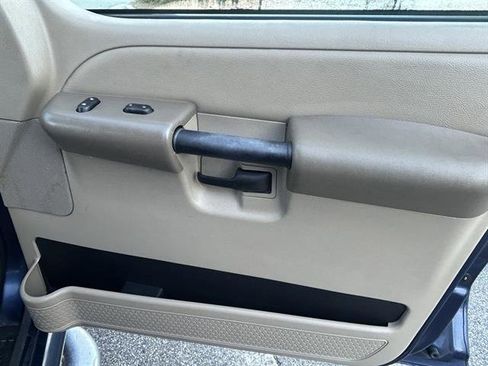 Used 2005 Ford Explorer Sport Trac XLS image 20