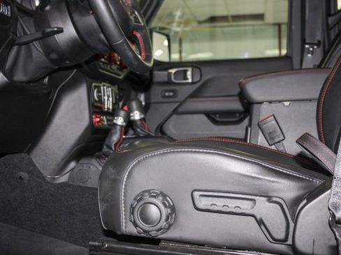 Certified 2022 Jeep Gladiator Rubicon w/ LED Lighting Group image 10