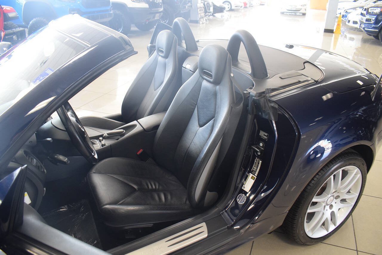 Used 2009 Mercedes-Benz SLK 300 image 32