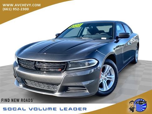 Used 2022 Dodge Charger SXT image 1