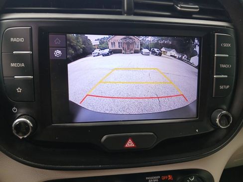 Used 2022 Kia Soul LX w/ Technology Package FWD image 22