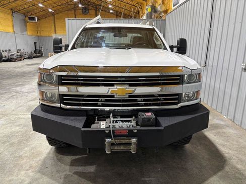 Used 2016 Chevrolet Silverado 3500 W/T AWD/4WD image 7