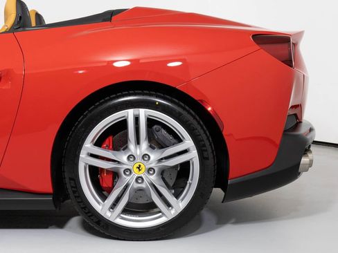Used 2020 Ferrari Portofino image 24