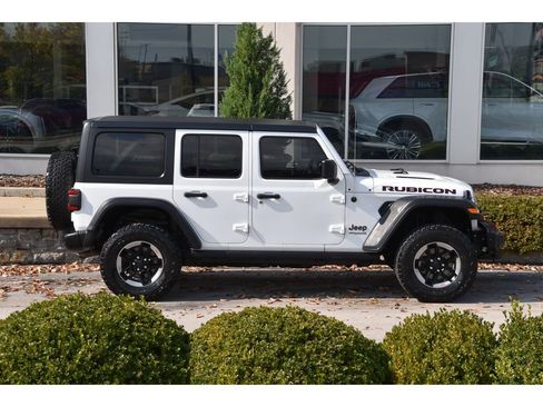 Used 2018 Jeep Wrangler Unlimited Rubicon image 3