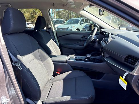 New 2026 Nissan Rogue S image 10