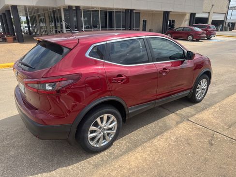 Used 2021 Nissan Rogue Sport S FWD image 7