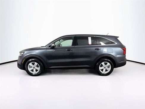 Used 2023 Kia Sorento LX FWD image 12