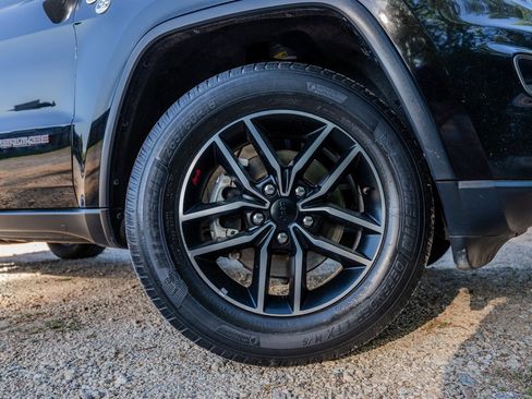 Used 2020 Jeep Grand Cherokee Trailhawk image 13