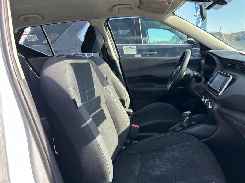 Used 2022 Nissan Kicks S FWD image 39