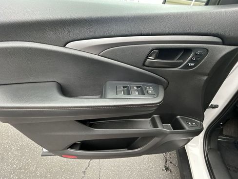 Certified 2022 Honda Passport TrailSport image 13