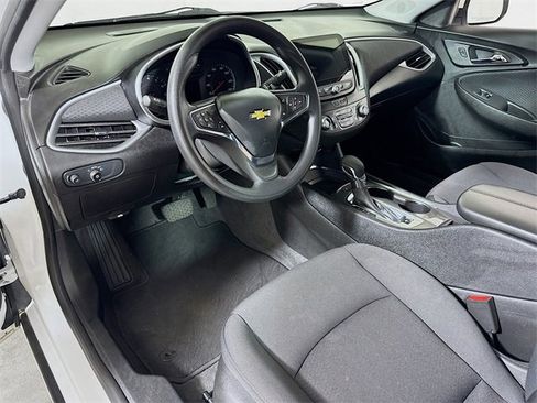 Used 2024 Chevrolet Malibu LT image 7