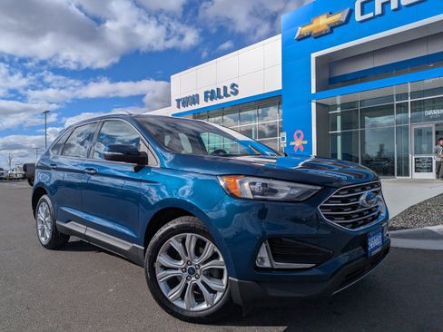 Used 2020 Ford Edge Titanium image 1