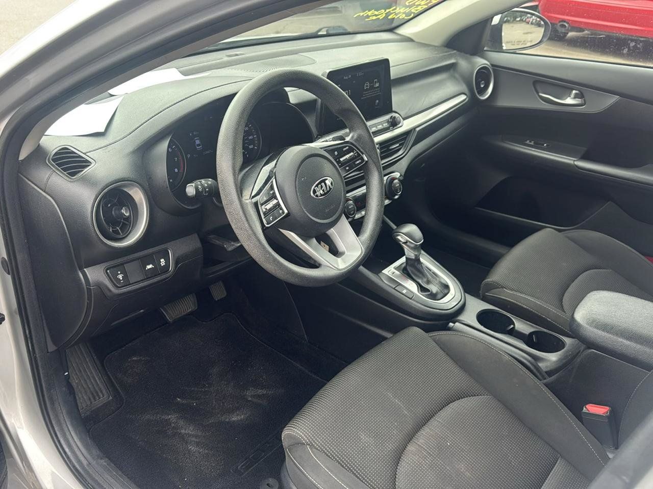 Used 2019 Kia Forte LXS FWD image 9