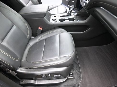 Used 2023 Chevrolet Traverse LT w/ LT Premium Package image 27