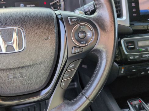 Used 2018 Honda Pilot Touring image 24