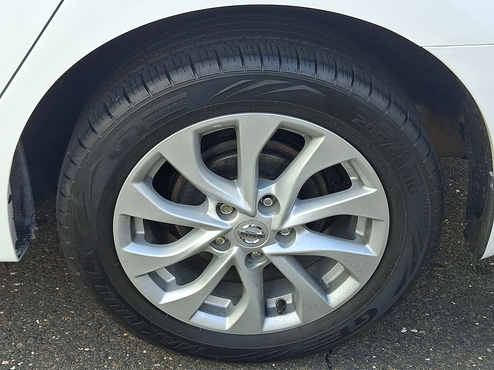 Certified 2019 Nissan Sentra SV FWD image 12