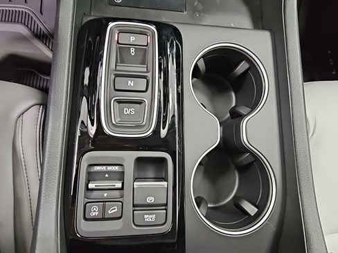 New 2025 Honda Pilot Touring image 22