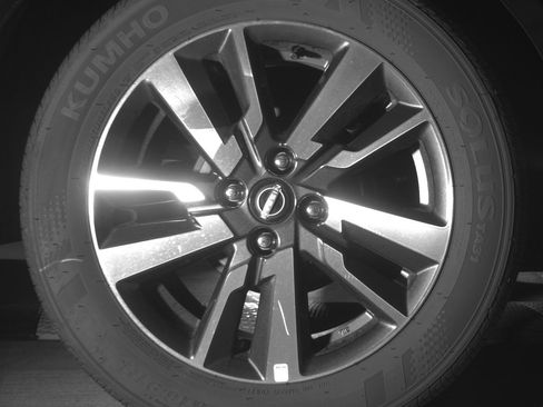 Used 2025 Nissan Versa SV image 15