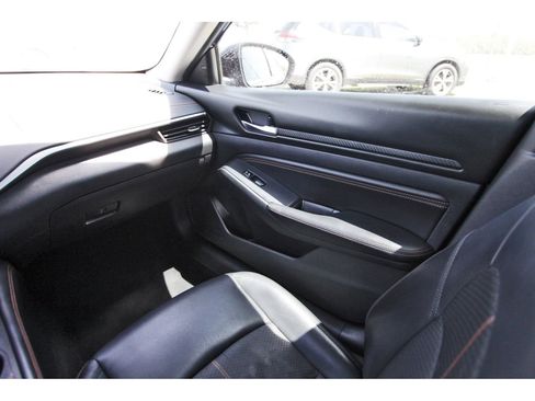 Used 2020 Nissan Altima 2.5 SR w/ Premium Package FWD image 13