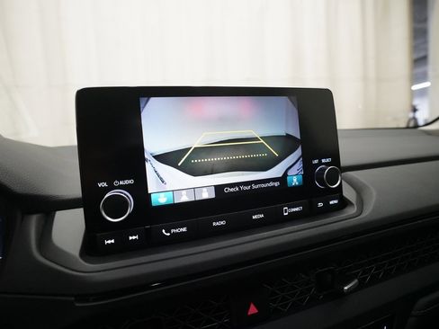 Certified 2023 Honda Accord EX image 19