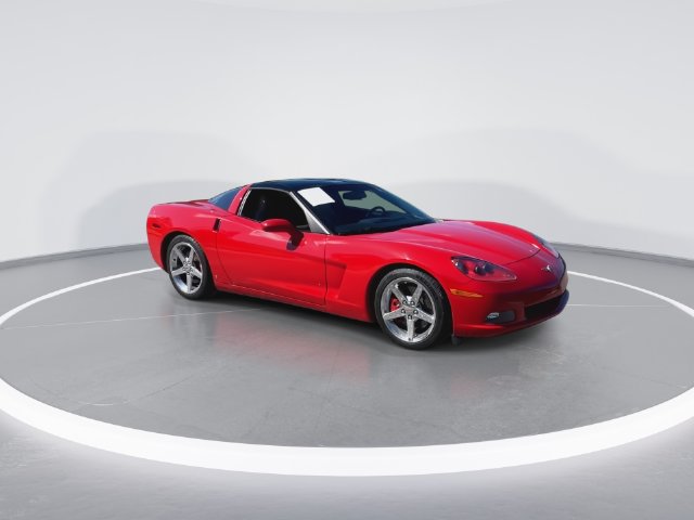 Used 2007 Chevrolet Corvette Coupe w/ Preferred Equipment Group RWD image 2