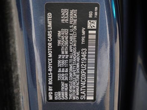 Used 2023 Rolls-Royce Cullinan w/ Cullinan Package AWD/4WD image 34