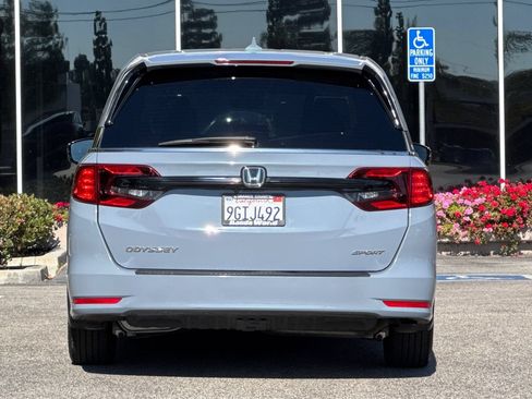 Certified 2023 Honda Odyssey Sport image 5