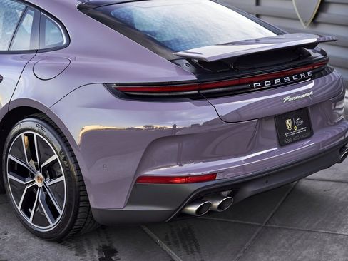Used 2025 Porsche Panamera 4 w/ Premium Package image 10