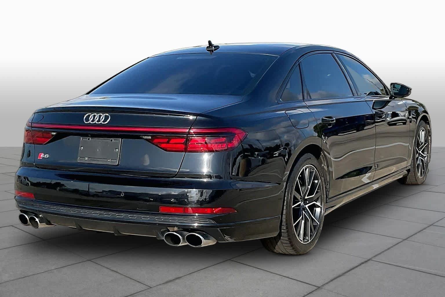 Used 2020 Audi S8 L w/ S8 Executive Package AWD/4WD image 13
