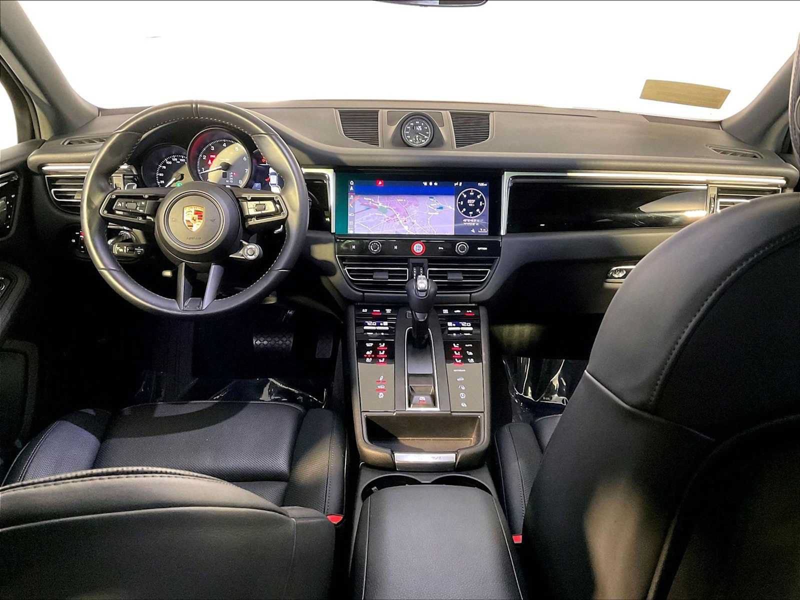 Certified 2024 Porsche Macan S AWD/4WD image 14